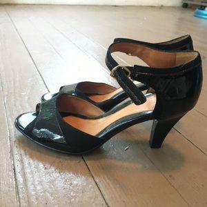 Söfft Black Peep-Toe Strappy Heels (comfy!)